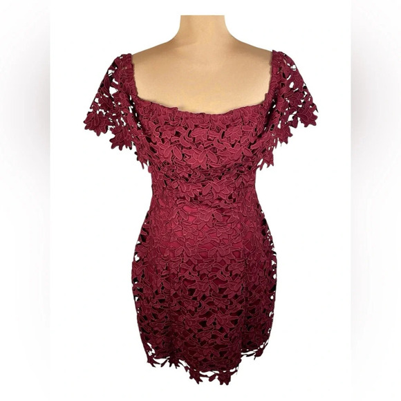 Guess Enna Lace Off-The-Shoulder Dress (burgundy color) NWT Medium - Picture 2 of 9